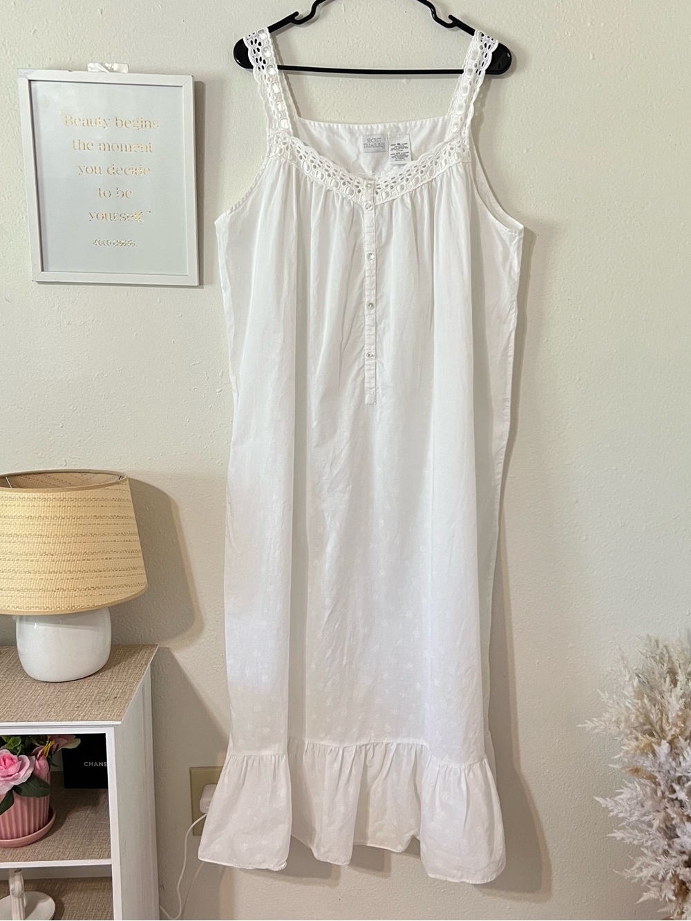 Vintage secret treasures night gown